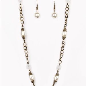 Paparazzi Bronze Necklace